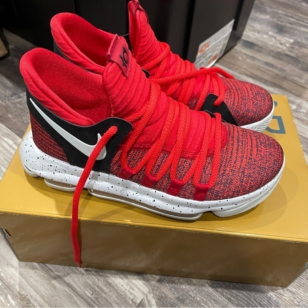 Nike Zoom KD10 KD 10 Red Velvet GS Size 6.5Y - Picture 8 of 13